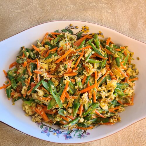 orak arik, stir fried eggs with green beans and carrots